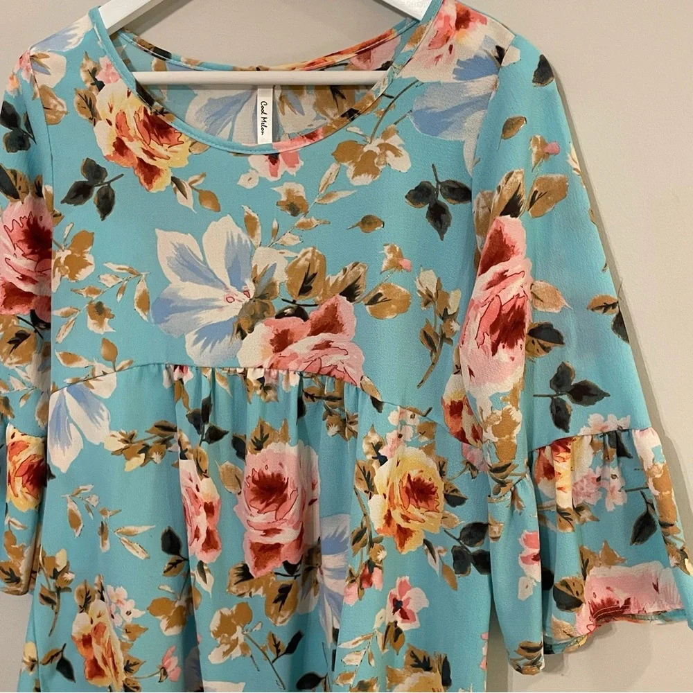 5/$25 COOL MELON Floral Boho Flowy Crepe Blouse Medium - Picture 2 of 7